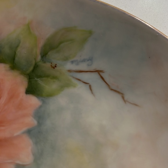 Vintage handpainted rose plate by Wilmina Woerner - Picture 8 of 8